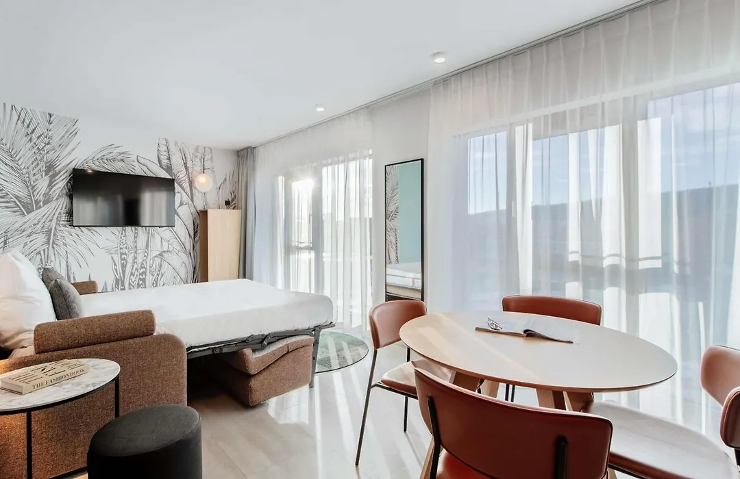 Aparthotel Adagio Stuttgart Neckarpark-1